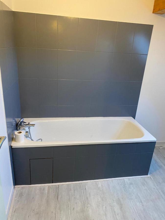 Chez Papa Hotel Tonnerre Kültér fotó