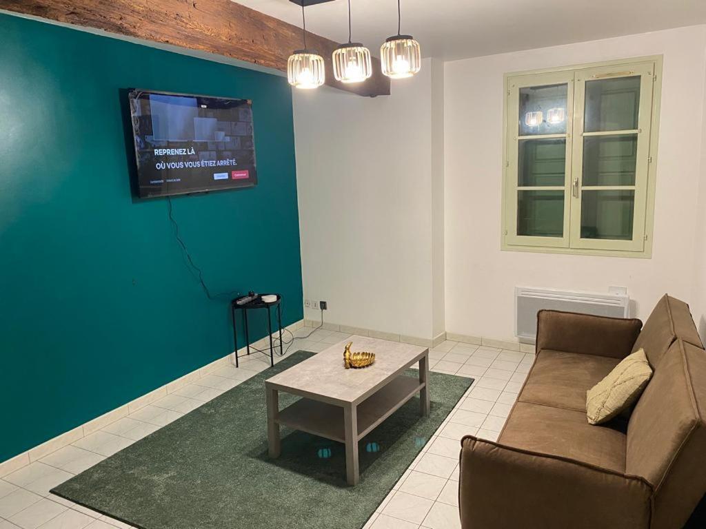 Chez Papa Hotel Tonnerre Kültér fotó