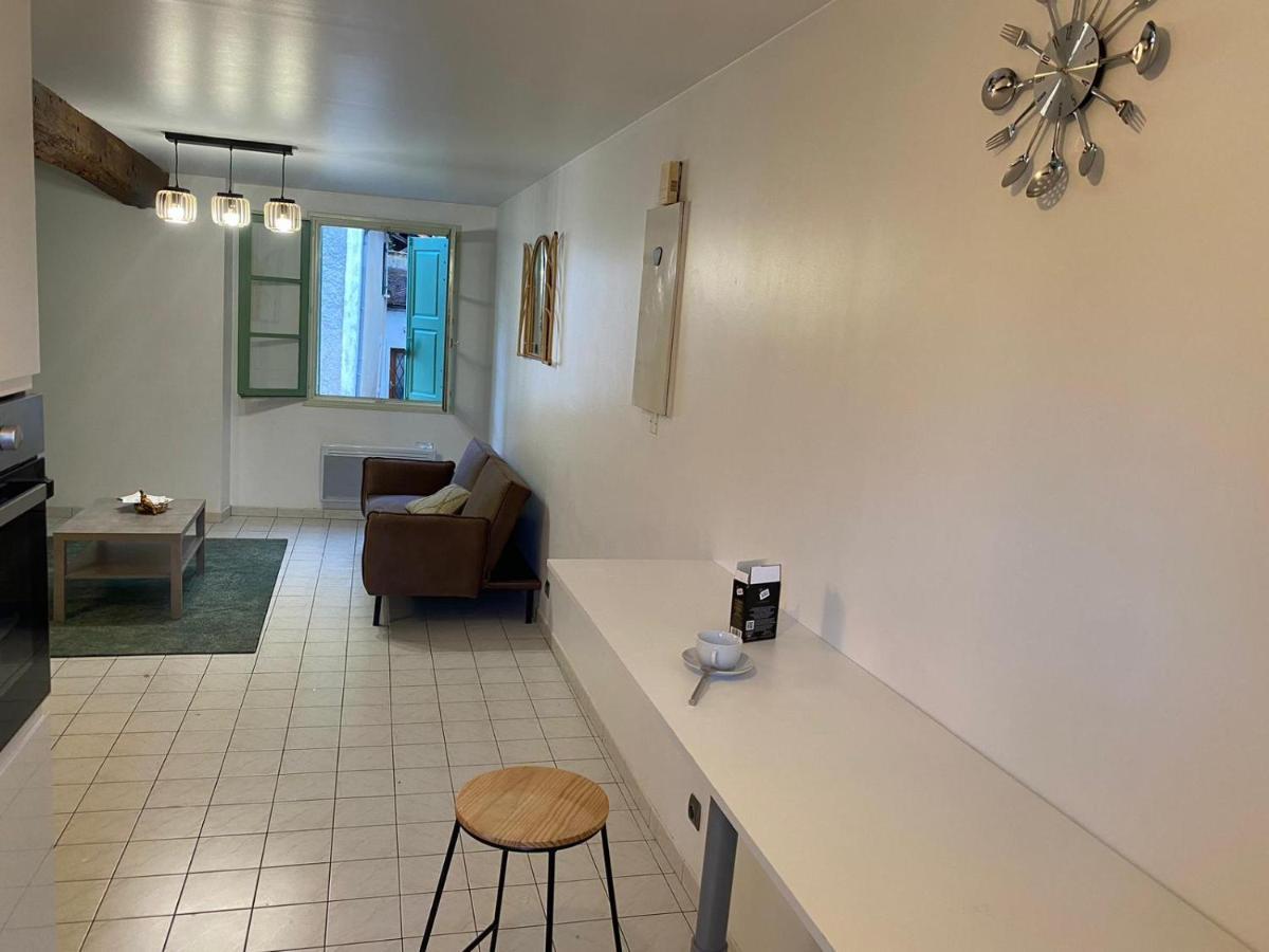 Chez Papa Hotel Tonnerre Kültér fotó